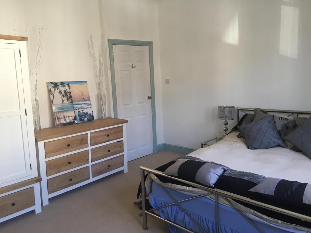 The Mews - Less Than 1Km To City Centre - Stadium - Castle - 10 Min Walk Cardiff Buitenkant foto