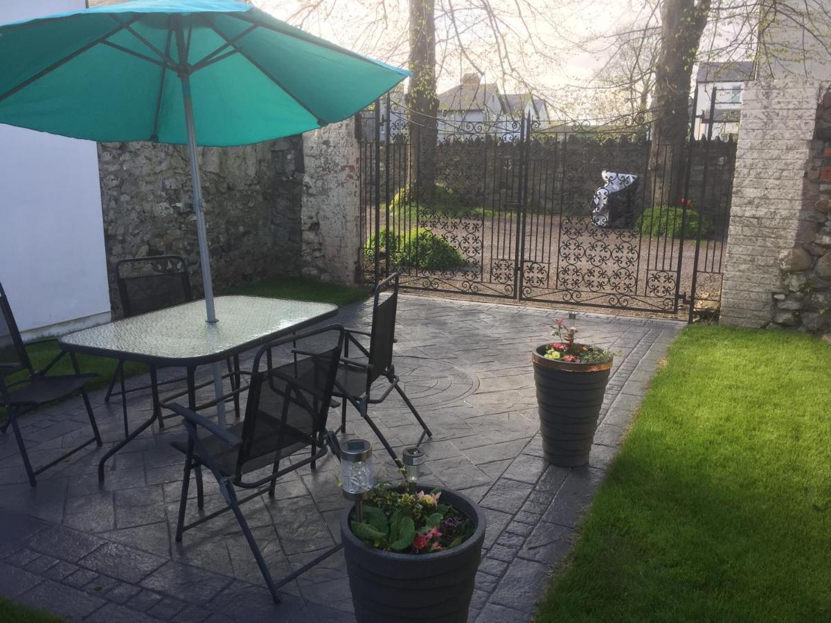 The Mews - Less Than 1Km To City Centre - Stadium - Castle - 10 Min Walk Cardiff Buitenkant foto